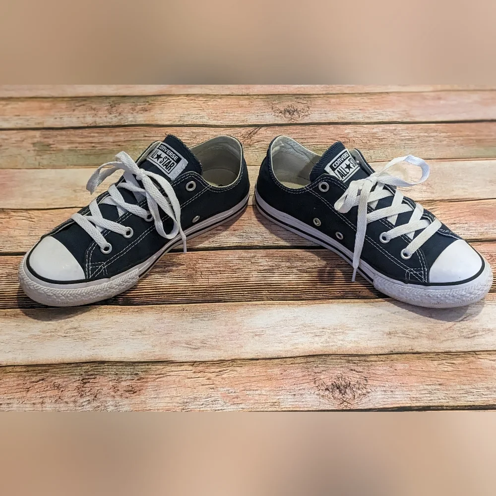 Converse All Stars - Navy Blue , size 3